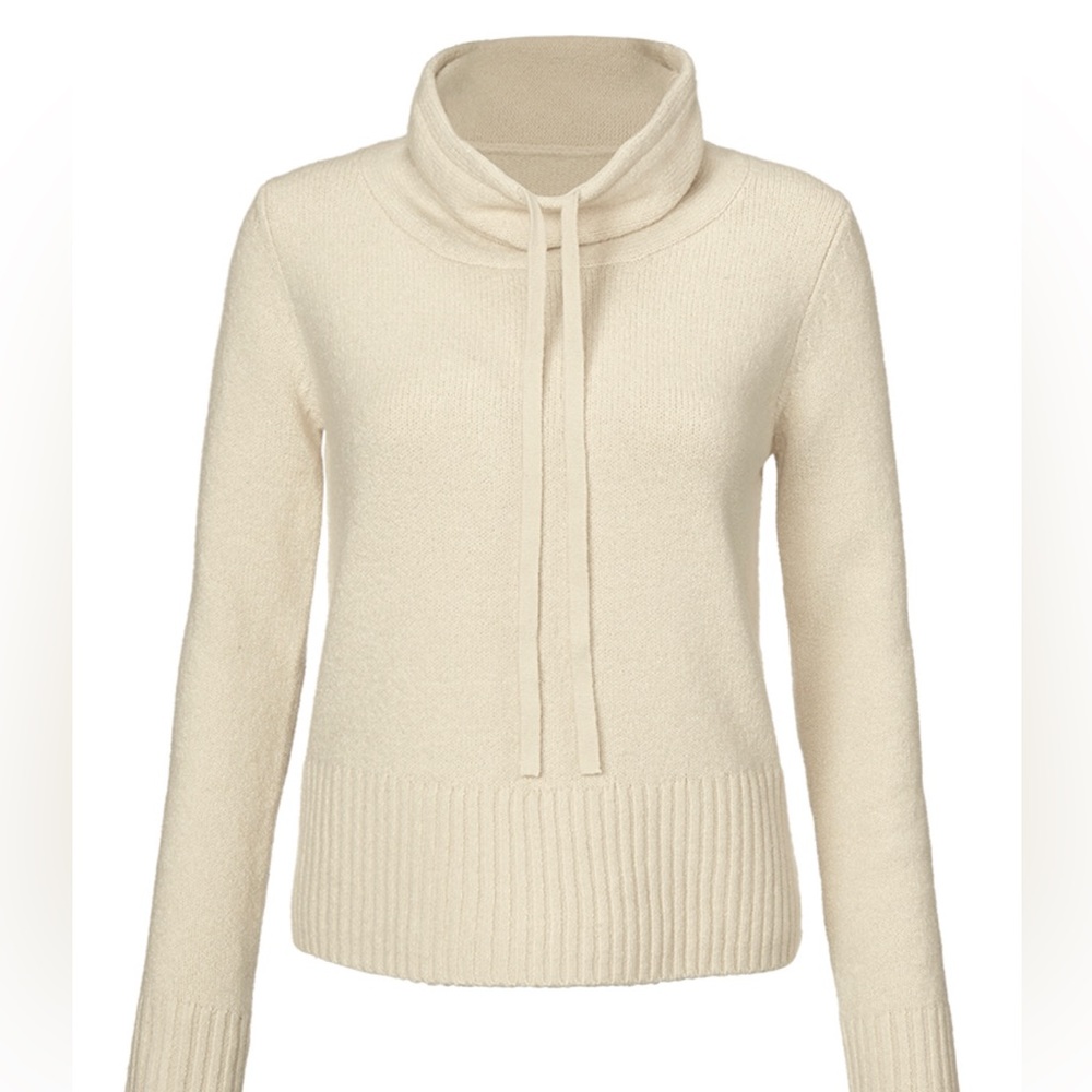 Cabi Hope Pullover Size S Fall 2023 Collection